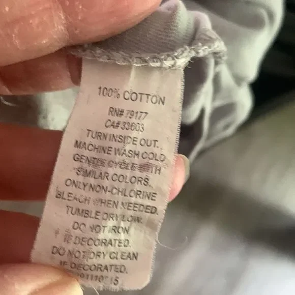 Sold !! Hard rock couture graphic tee size L preloved❤️EUC - Picture 11 of 14